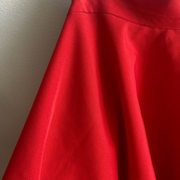 Circle Wrap Skirt - Red - Picture 5 of 8